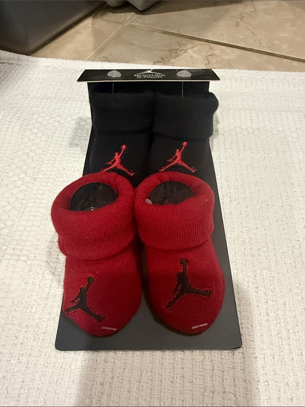 Jordan Kids Red & Black Baby Bootie Socks